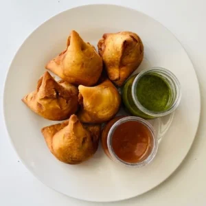Samosa with Chutney